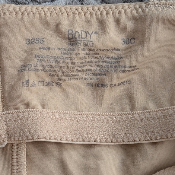 Women's (Size 36C) 1 Piece Full Body Tagless Tan Shapewear Bodysuit - Picture 6 of 11